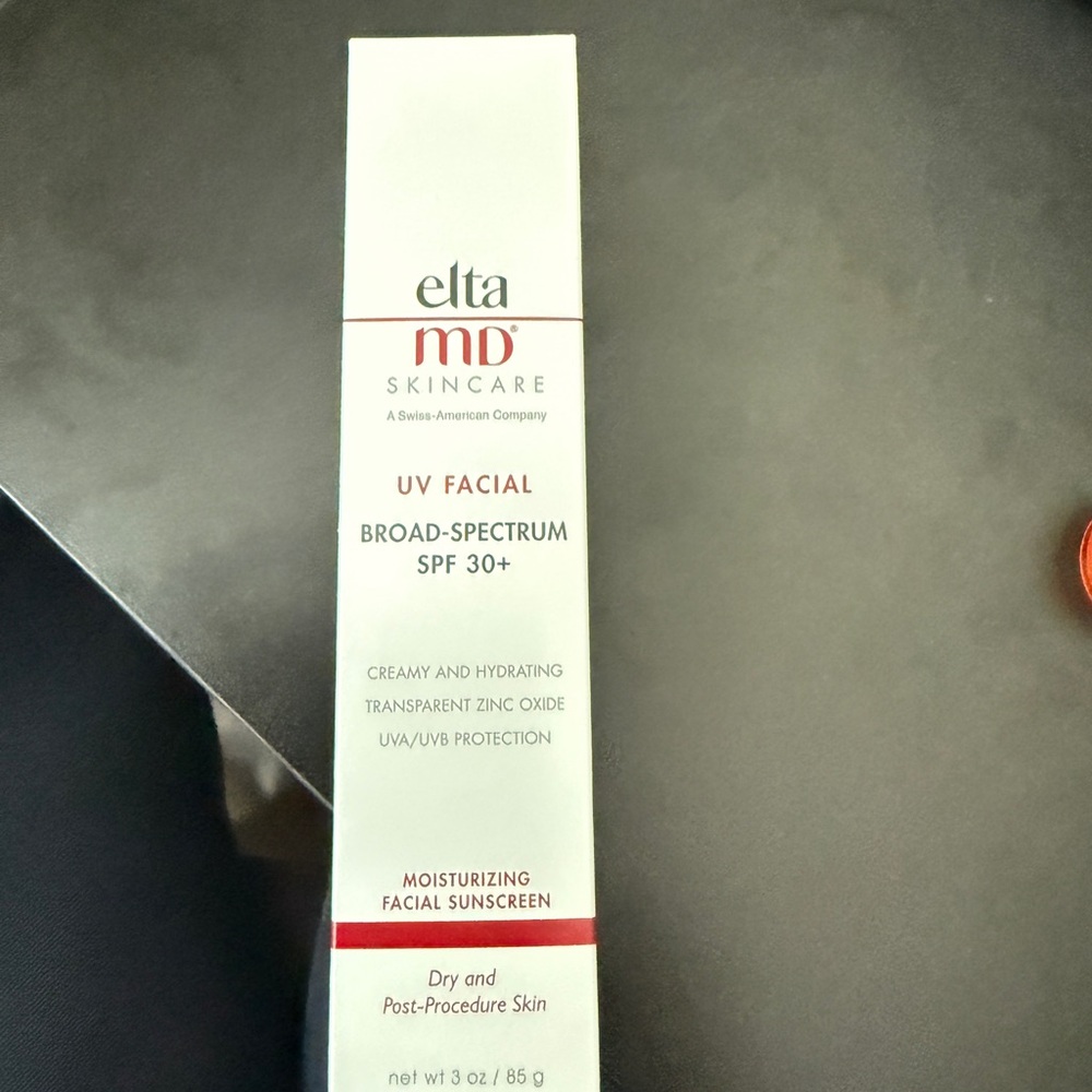 EltaMD Skincare UV Facial Broad-Spectrum SPF 30+ - White and Red Packaging